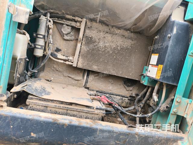 散熱器正面（大件艙室）