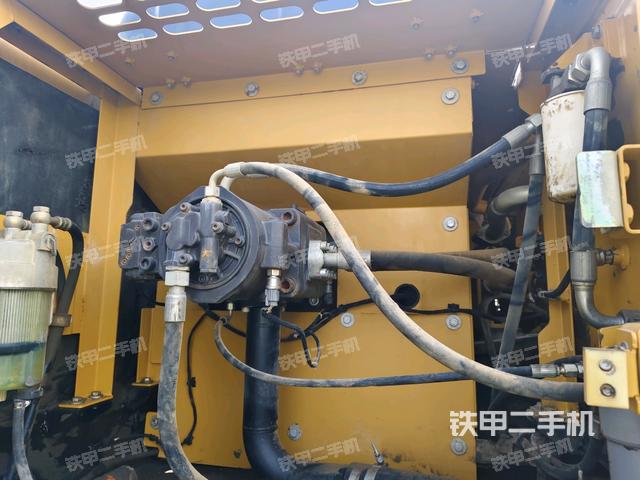 液压泵斜45 左(大件舱室) 液压泵斜45 左(大件舱室)