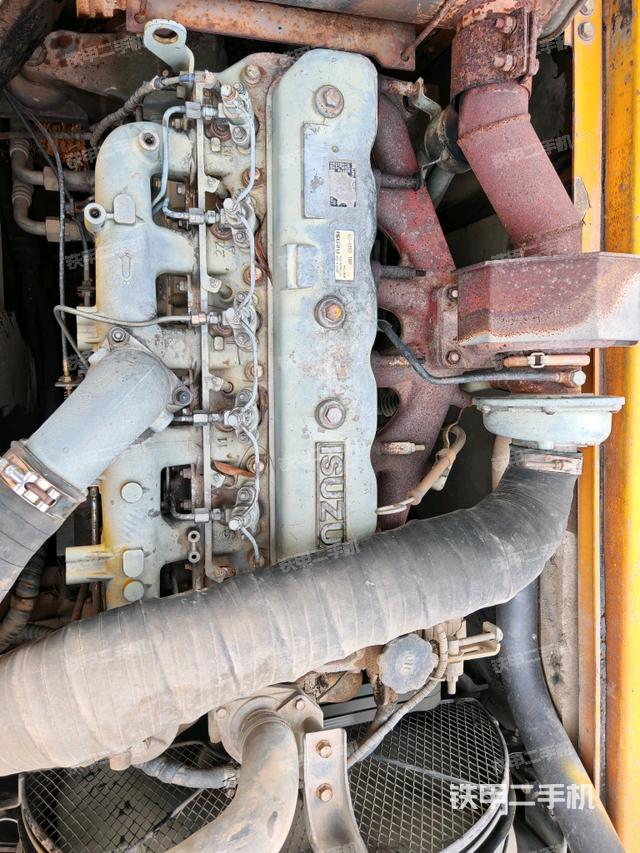 发动机室(上车部件) 发动机室(上车部件)