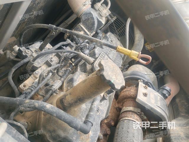 发动机室（上车部件）