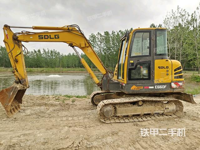 山東臨工E660F挖掘機