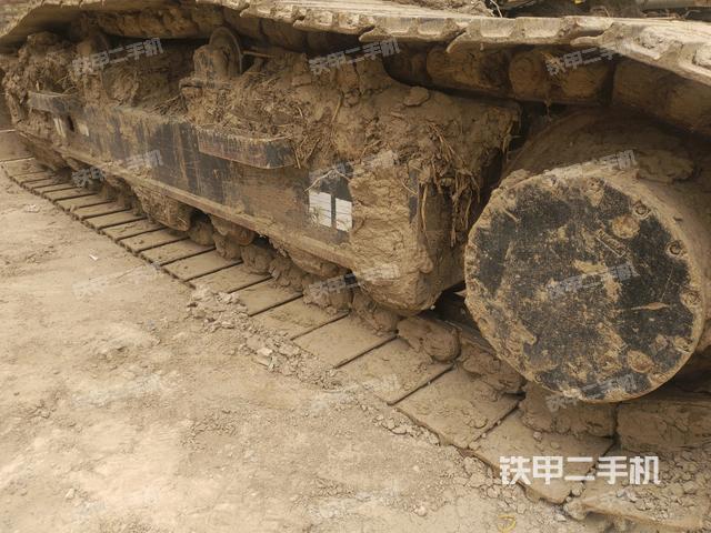 左侧履带整体 （行走机构）