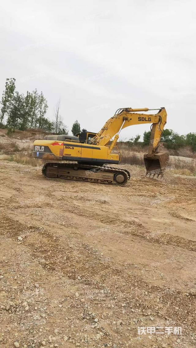 整機右后45°（整機外觀）