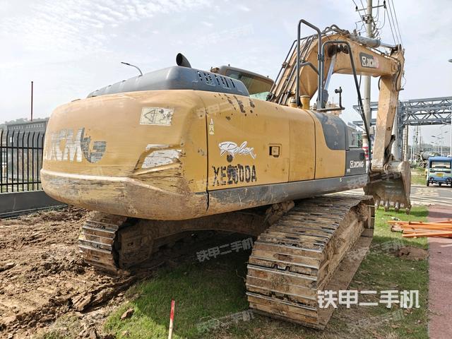 右后45(整機(jī)外觀) 右后45(整機(jī)外觀)