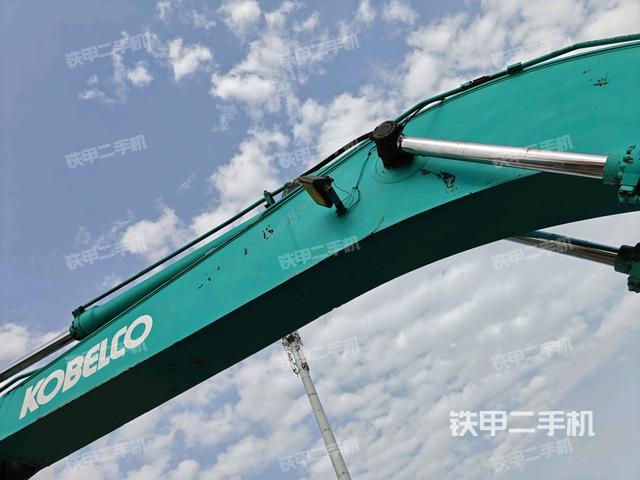 大臂整体 右侧（工作和回转装置）