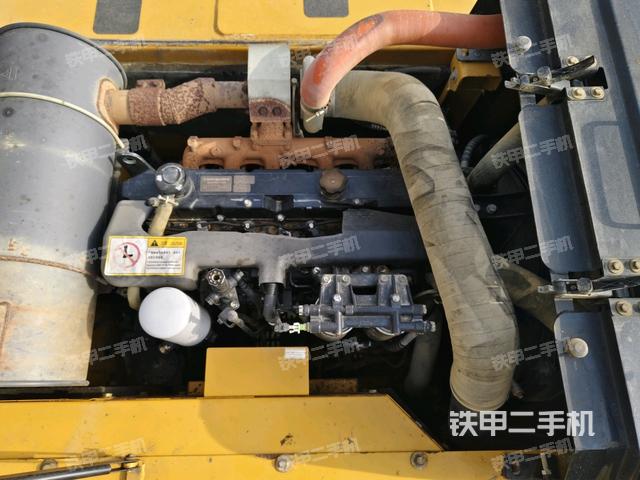 发动机室(上车部件) 发动机室(上车部件)