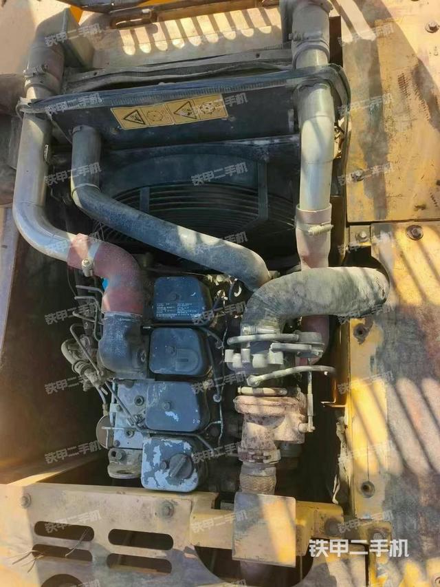 发动机整体俯视(整机外观) 发动机整体俯视(整机外观)