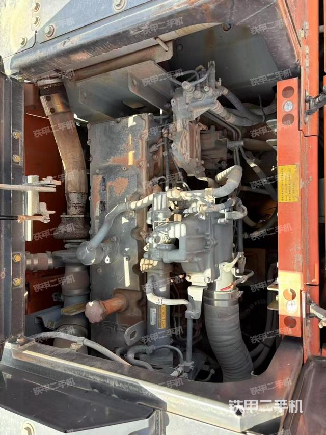 發(fā)動機(jī)整體俯視(整機(jī)外觀) 發(fā)動機(jī)整體俯視(整機(jī)外觀)