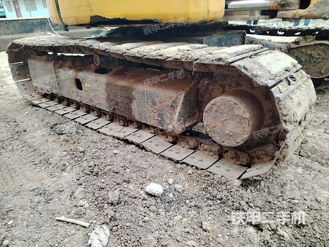 右側(cè)履帶整體?（行走機(jī)構(gòu)）