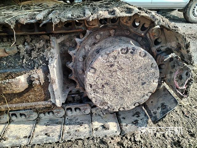 左驅(qū)動(dòng)輪(行走機(jī)構(gòu)) 左驅(qū)動(dòng)輪(行走機(jī)構(gòu))