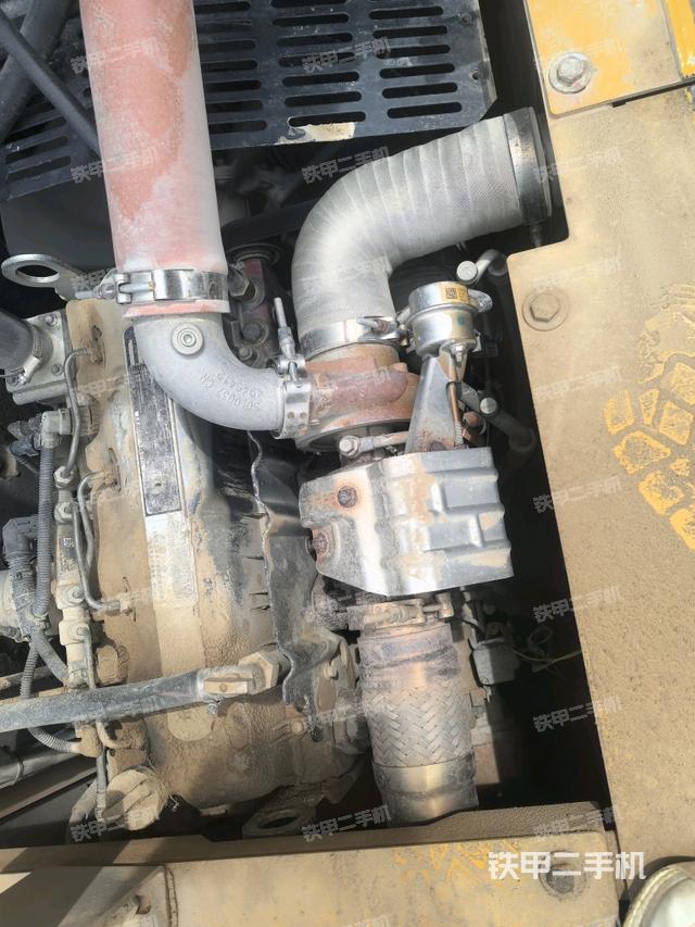 增壓器特寫(xiě)(上車(chē)部件) 增壓器特寫(xiě)(上車(chē)部件)