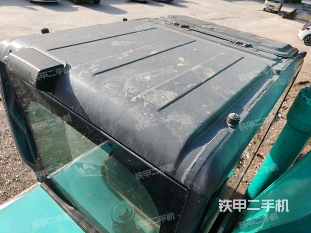 氣門室蓋螺絲特寫（上車部件）