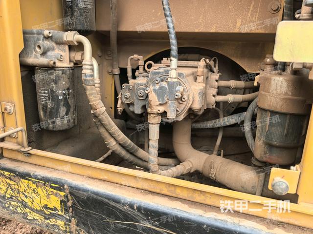 散热器正面(大件舱室) 散热器正面(大件舱室)