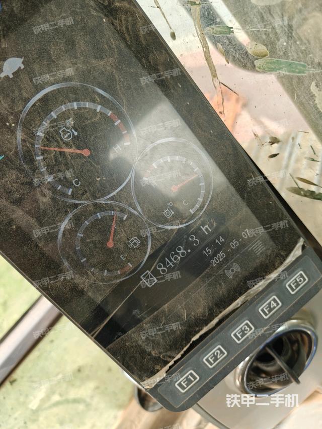 小時(shí)表(駕駛室部分) 小時(shí)表(駕駛室部分)