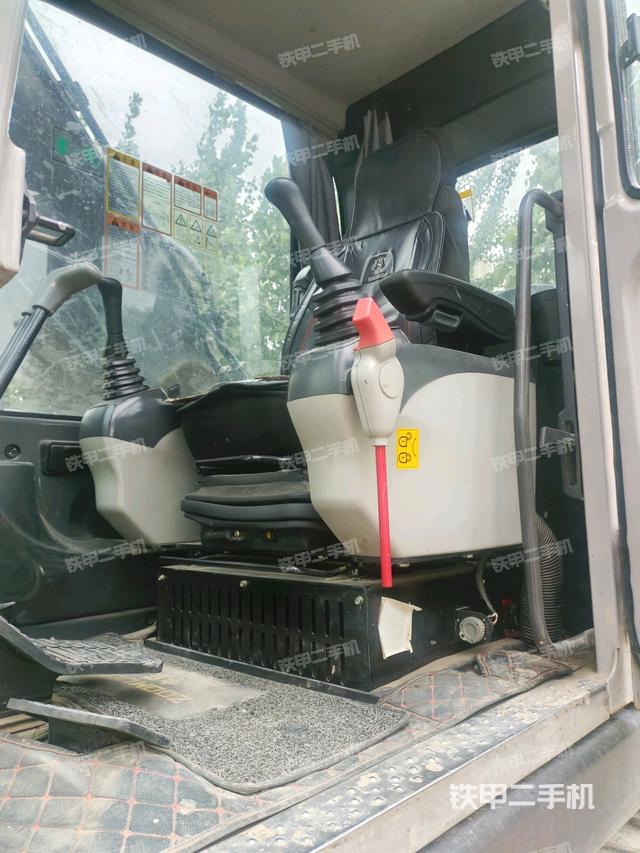 驾驶室左后45度（驾驶室部分）