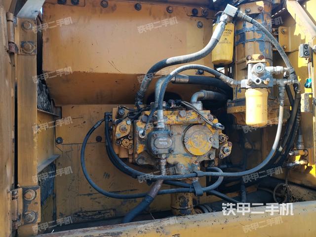 液压泵斜45 左(大件舱室) 液压泵斜45 左(大件舱室)