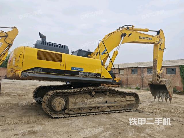 整機(jī)右后45°(整機(jī)外觀) 整機(jī)右后45°(整機(jī)外觀)
