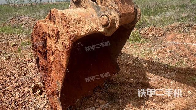 鏟斗右后整體（工作和回轉(zhuǎn)裝置）