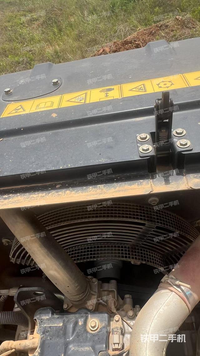 水箱+風(fēng)扇特寫（上車部件）