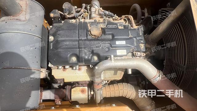 發(fā)動(dòng)機(jī)室（上車部件）