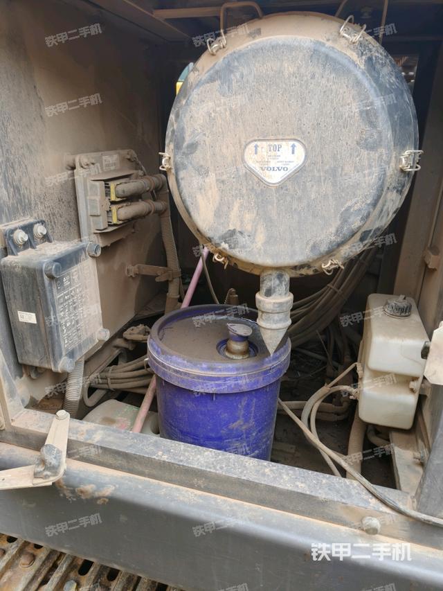 液壓泵室(大件艙室) 液壓泵室(大件艙室)