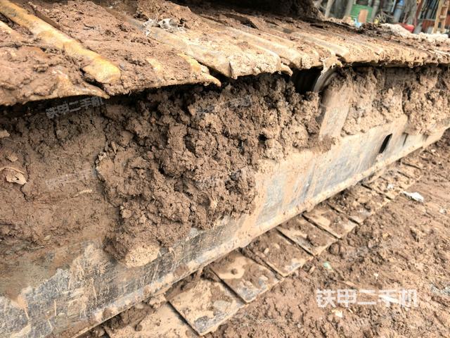 左侧行走马达盖板(行走机构) 左侧行走马达盖板(行走机构)