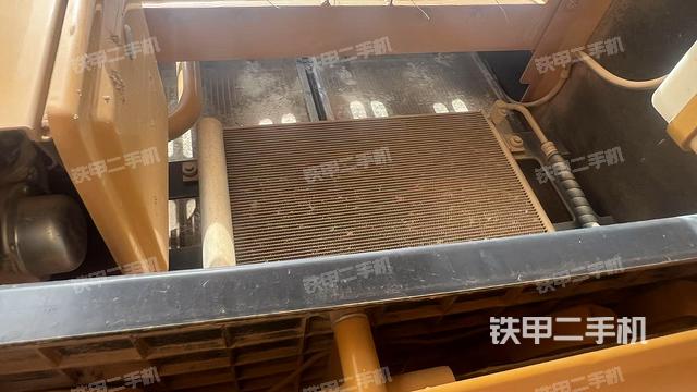 散熱器正面（大件艙室）