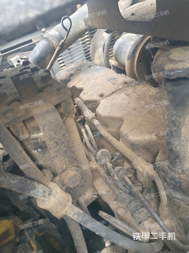發(fā)動(dòng)機(jī)室(上車部件) 發(fā)動(dòng)機(jī)室(上車部件)