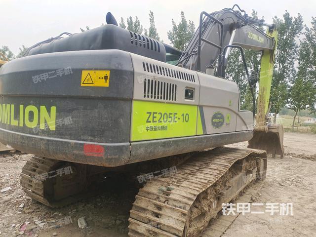中聯(lián)重科ZE205E挖掘機(jī)