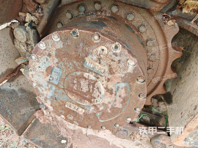 左驱动轮(行走机构) 左驱动轮(行走机构)