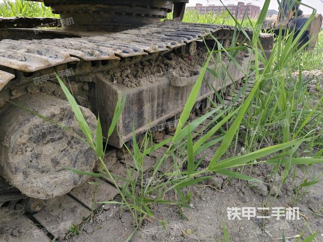 左侧履带整体 (行走机构) 左侧履带整体 (行走机构)