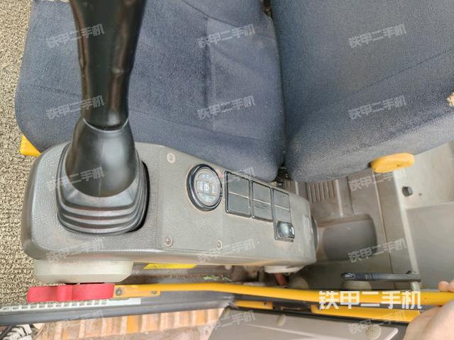 后窗玻璃角標(biāo)(駕駛室部分) 后窗玻璃角標(biāo)(駕駛室部分)