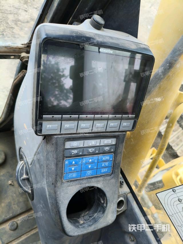 顯示屏?(駕駛室部分) 顯示屏?(駕駛室部分)