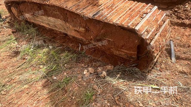 右側(cè)履帶整體（行走機(jī)構(gòu)）