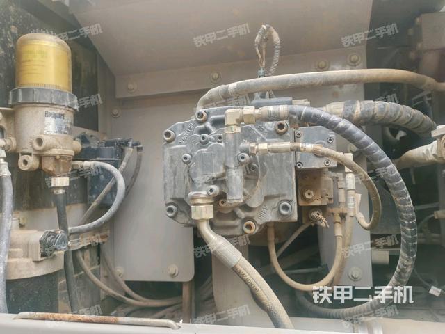 液压泵斜45 左（大件舱室）