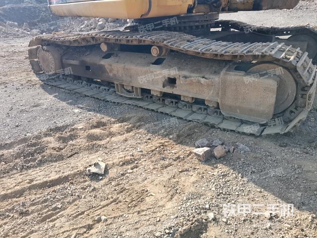 右侧行走马达盖板(行走机构) 右侧行走马达盖板(行走机构)