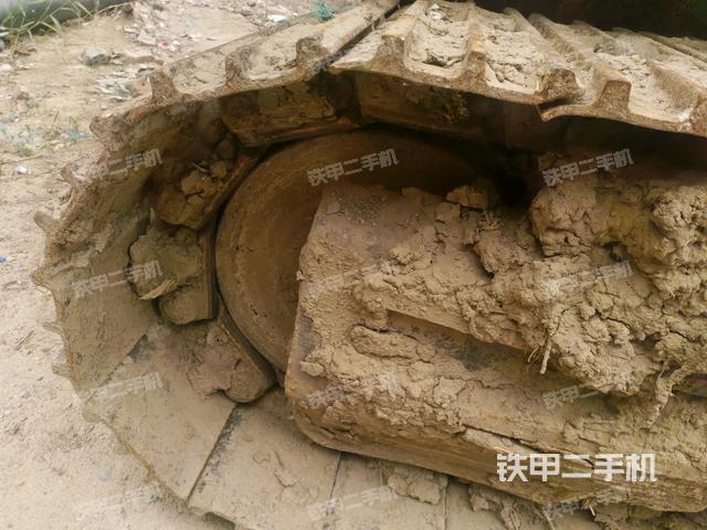 右驱动轮（行走机构）