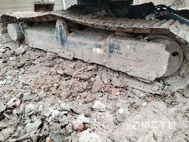 左側(cè)履帶整體?（行走機(jī)構(gòu)）