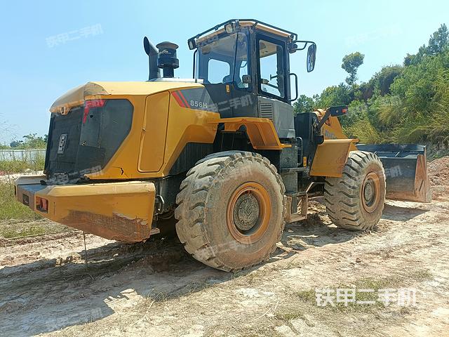 驾驶室操作台(整机外观及大件) 驾驶室操作台(整机外观及大件)