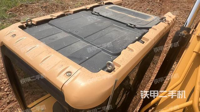 駕駛室頂部俯視（上車部件）