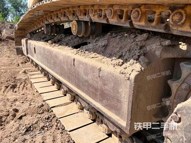 单侧履带整体（整机外观）