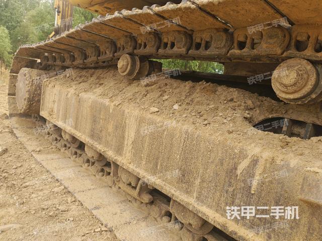 右側(cè)行走馬達(dá)蓋板(行走機(jī)構(gòu)) 右側(cè)行走馬達(dá)蓋板(行走機(jī)構(gòu))