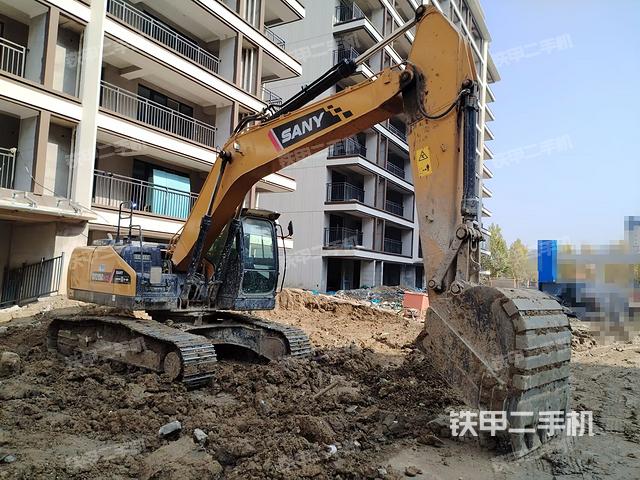 右前45(整機(jī)外觀) 右前45(整機(jī)外觀)