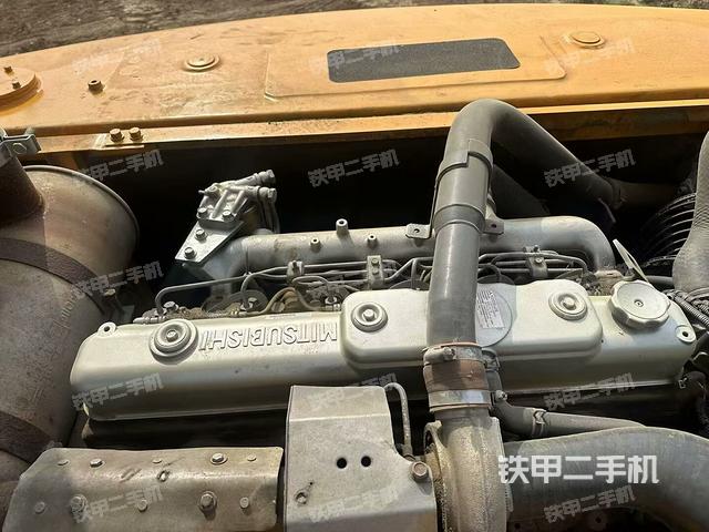 發(fā)動機整體俯視(整機外觀) 發(fā)動機整體俯視(整機外觀)