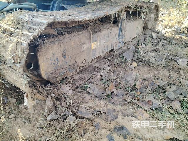 右侧履带整体 (行走机构) 右侧履带整体 (行走机构)