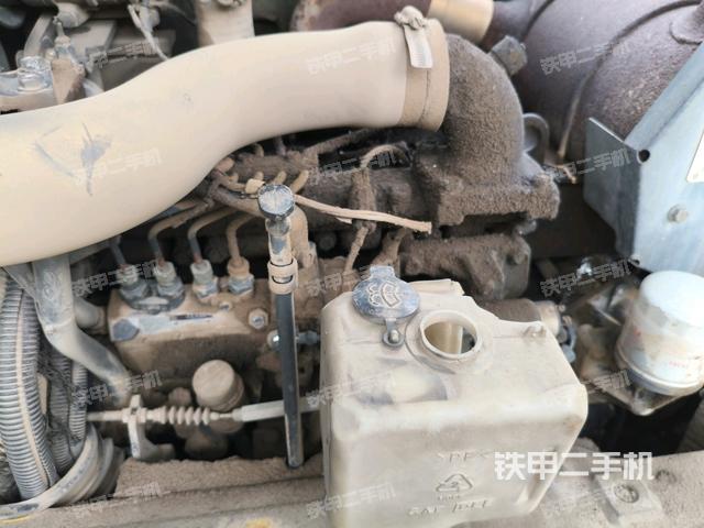 發(fā)動機室(上車部件) 發(fā)動機室(上車部件)