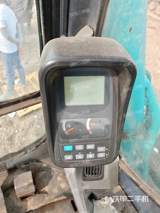 显示屏 （驾驶室部分）