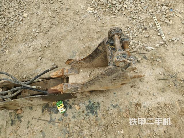 鏟斗45度(工作和回轉(zhuǎn)裝置) 鏟斗45度(工作和回轉(zhuǎn)裝置)