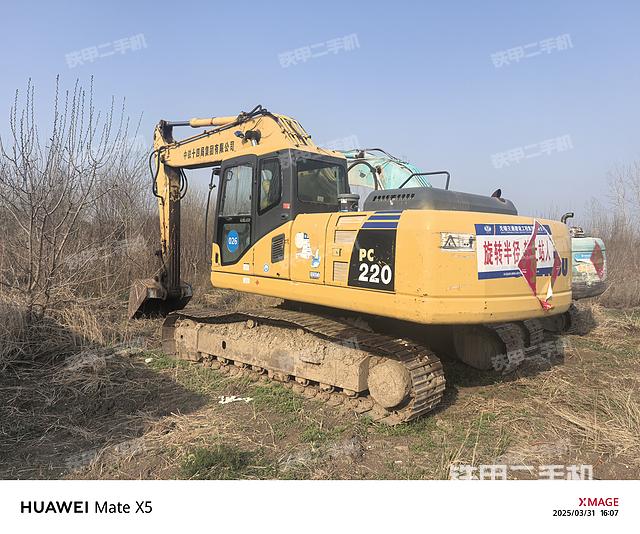 駕駛室整體(整機(jī)外觀) 駕駛室整體(整機(jī)外觀)