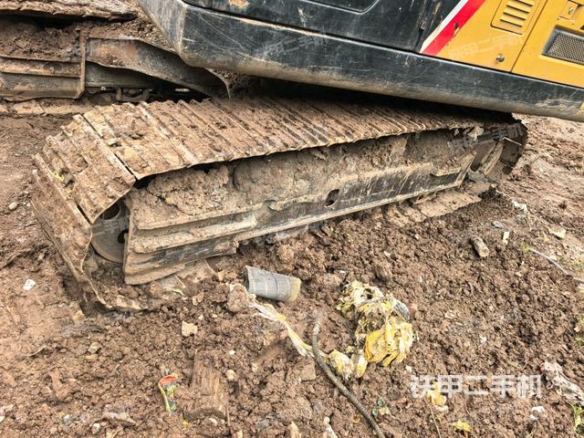 左侧履带整体 (行走机构) 左侧履带整体 (行走机构)